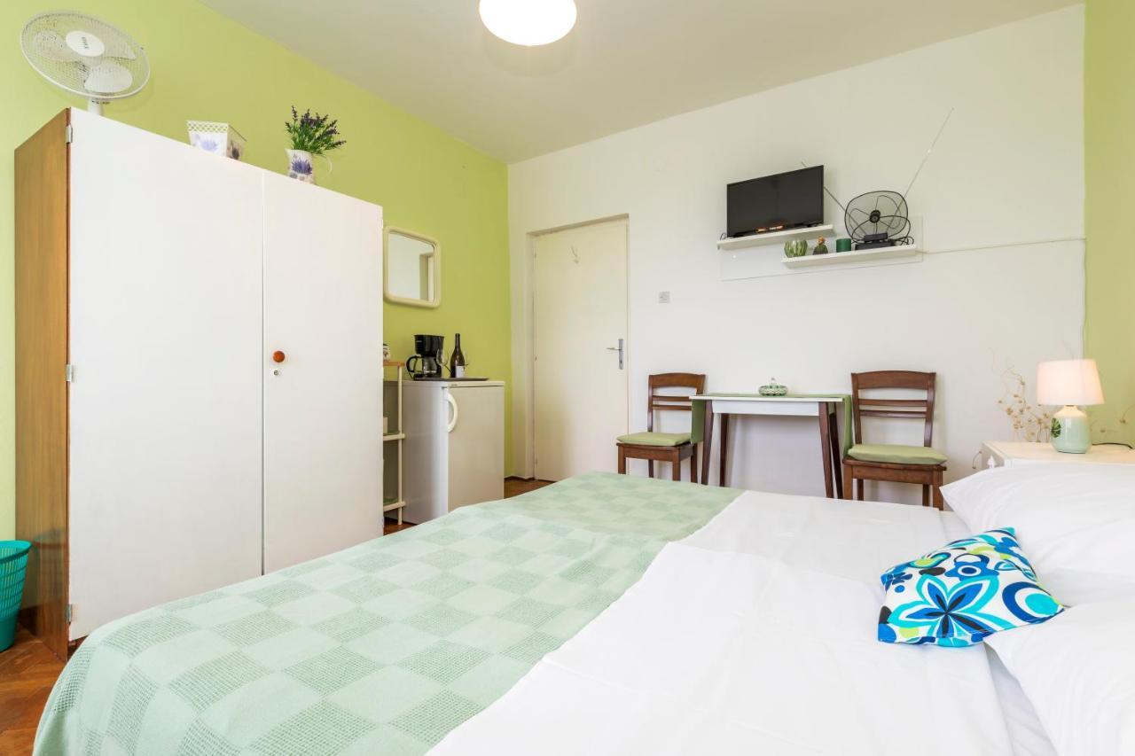 Muzic Budget Double Room Mali Lošinj Eksteriør bilde
